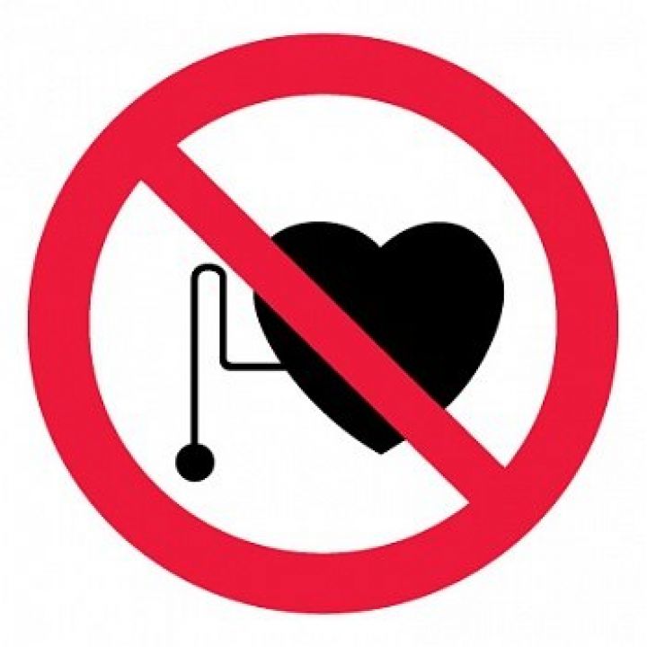 Знак Эксклюзив P11 Запрещается работа (присутствие) людей со стимуляторами сердечной деятельности (размер 200х200)